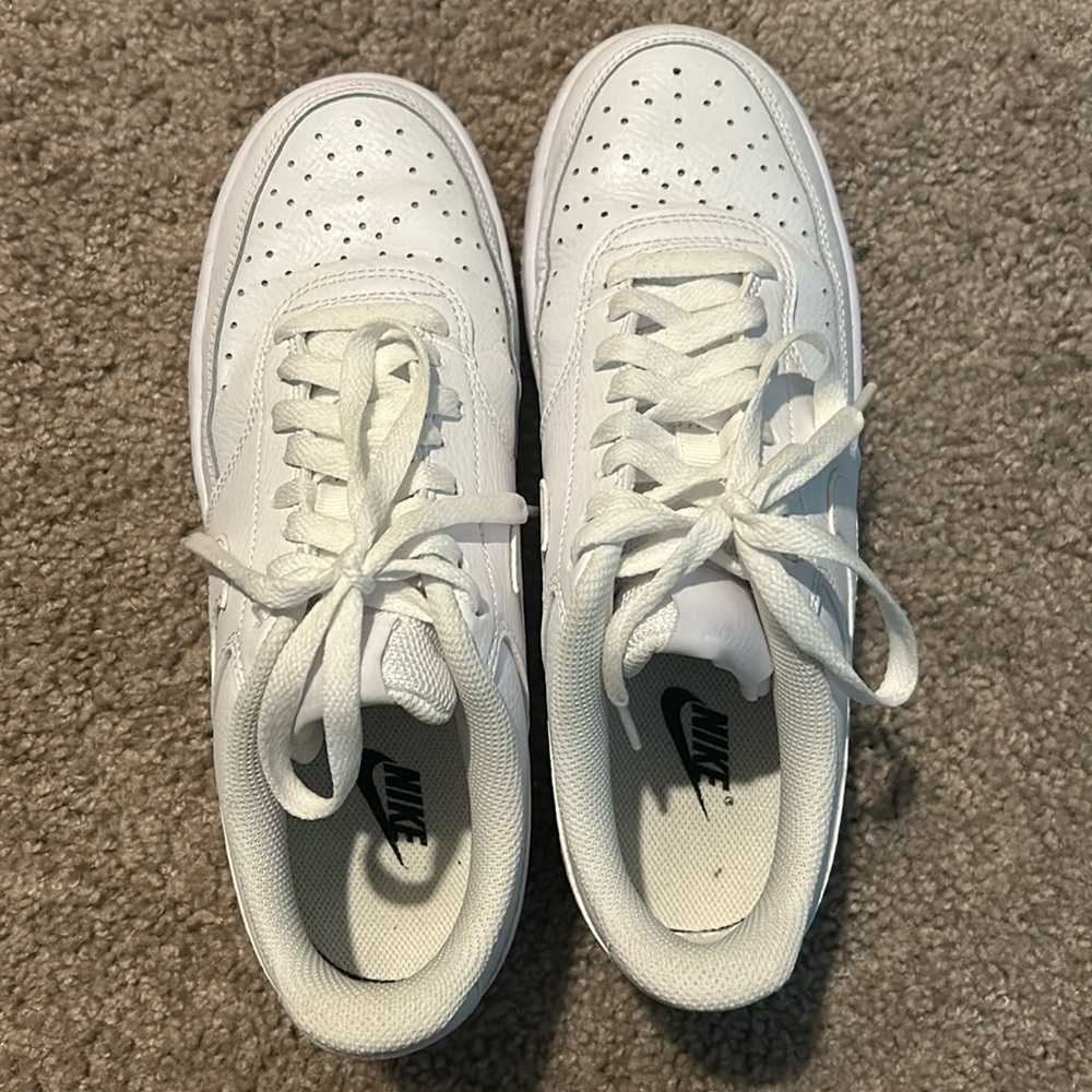Nike Court Vision Women’s sneakers 8.5